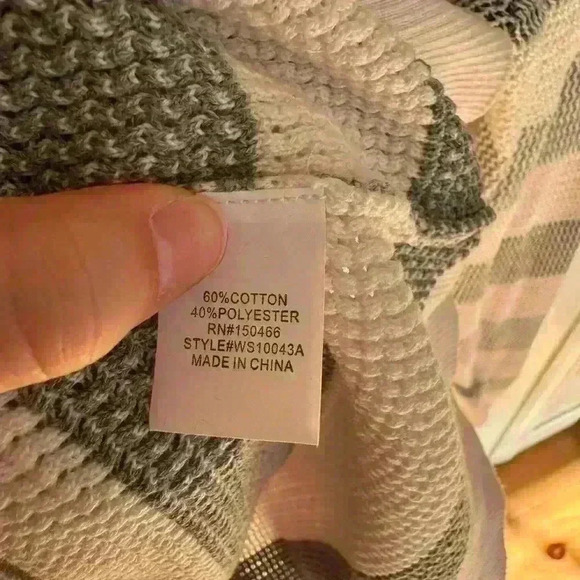 White and grey striped long pullover sweater by Market & Spruce size medium - Picture 5 of 13